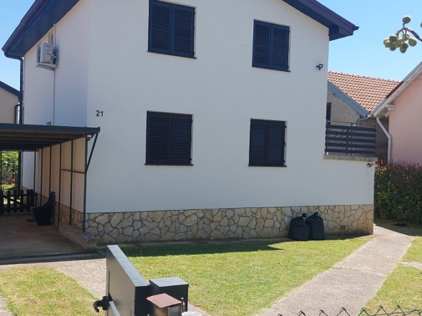Privlaka  Škrapavac