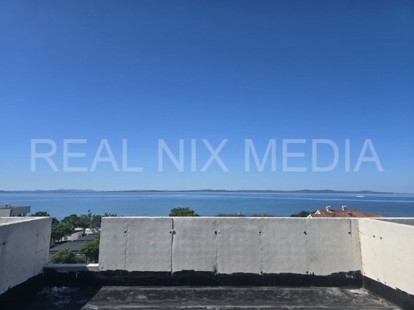 Apartman na moru  Prodaja  Privlaka  Privlaka