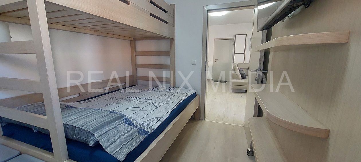 Apartman na moru  Prodaja  Privlaka  Privlaka