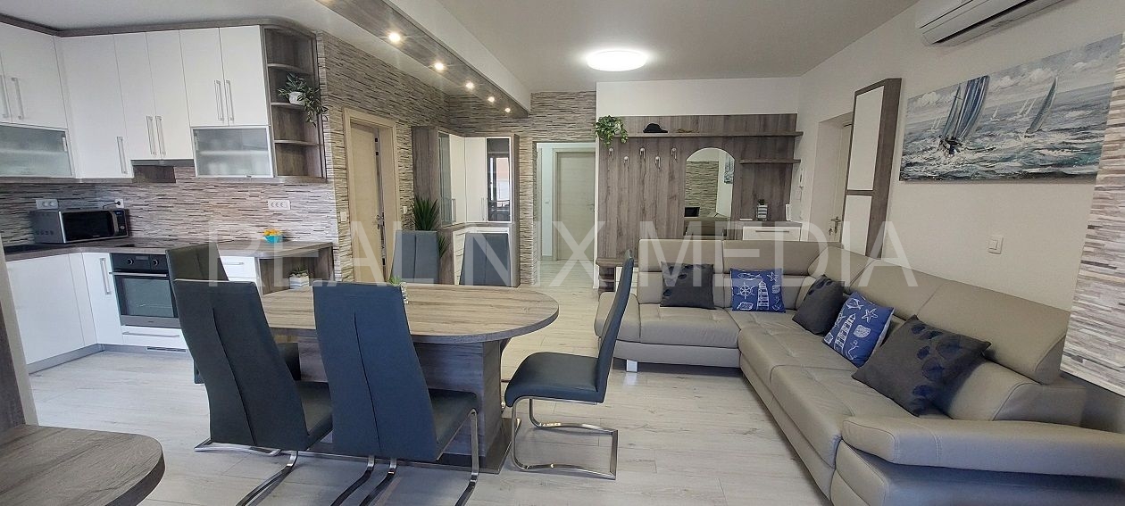 Apartman na moru  Prodaja  Privlaka  Privlaka