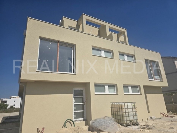 Dvojna kuća  Prodaja  Privlaka  Privlaka