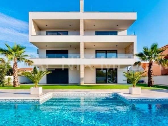 Stan u zgradi  Prodaja  Bibinje  Bibinje