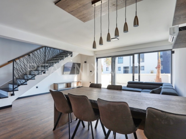 Stan višeetažni  Prodaja  Privlaka  Privlaka