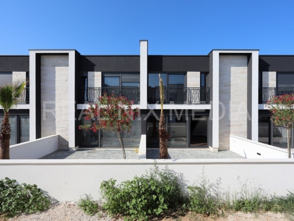 Stan višeetažni  Prodaja  Privlaka  Privlaka