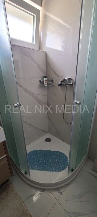 Stan u zgradi  Prodaja  Vrsi  Zukve