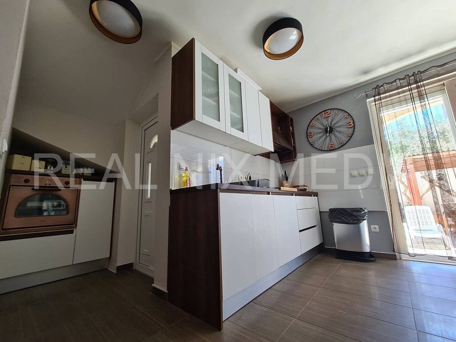 Kuća na moru  Prodaja  Privlaka  Privlaka