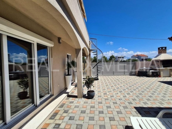 Kuća na moru  Prodaja  Privlaka  Privlaka