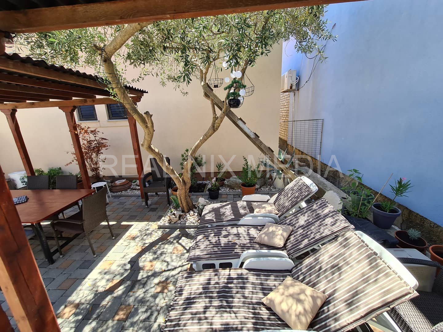 Kuća na moru  Prodaja  Privlaka  Privlaka