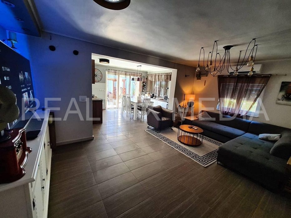 Kuća na moru  Prodaja  Privlaka  Privlaka