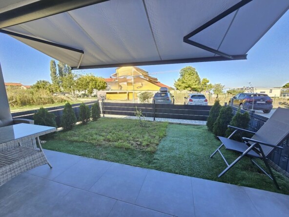 Stan u zgradi  Prodaja  Vrsi  Zukve