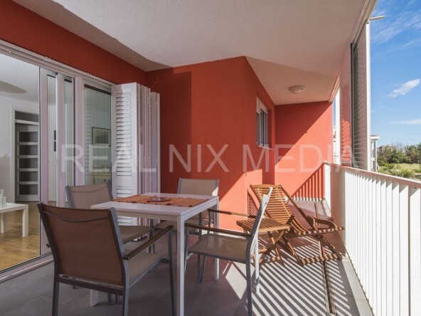 Apartman na moru  Prodaja  Privlaka  Privlaka