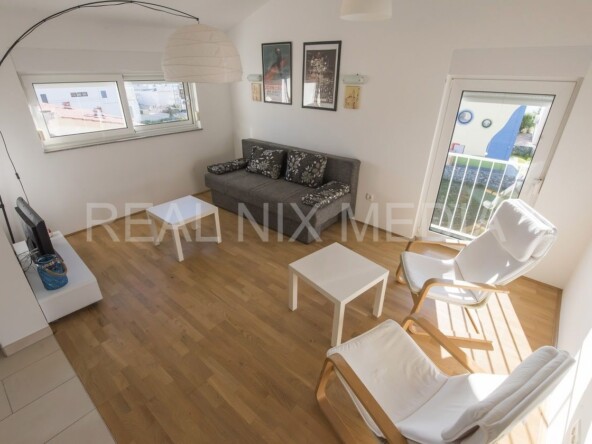 Apartman na moru  Prodaja  Privlaka  Privlaka