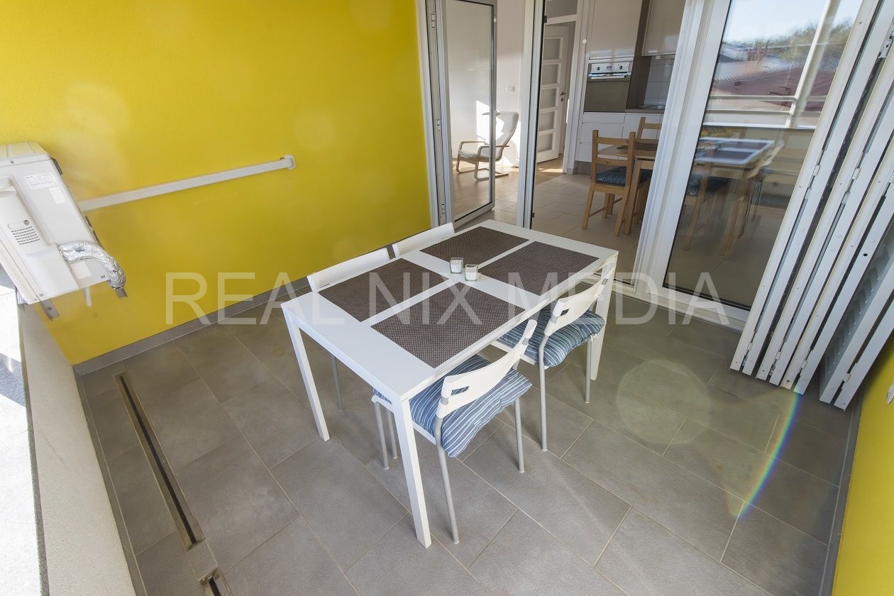 Apartman na moru  Prodaja  Privlaka  Privlaka