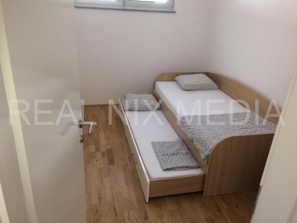 Apartman na moru  Prodaja  Privlaka  Privlaka