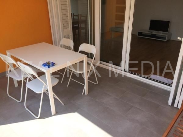 Apartman na moru  Prodaja  Privlaka  Privlaka