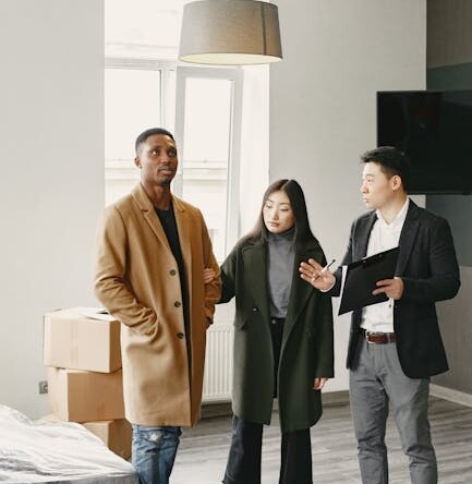 Kupnja apartmana razgledavanje nekretnine uživo